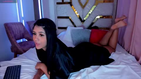 keyla  ross online show from October 3, 1:00 am