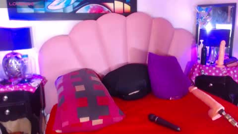 Ginna online show from December 5, 7:04 pm