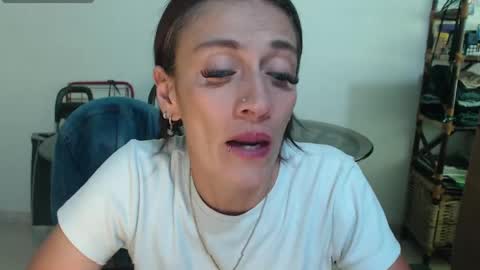 keyti_1980 online show from April 14, 9:15 pm