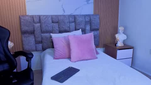 khalifa online show from January 14, 3:00 am