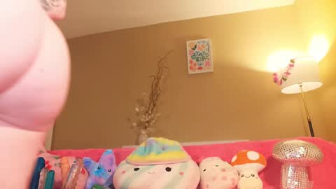 Khloe online show from January 7, 12:13 am