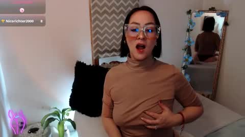 Kiara Bermont online show from January 9, 8:13 pm