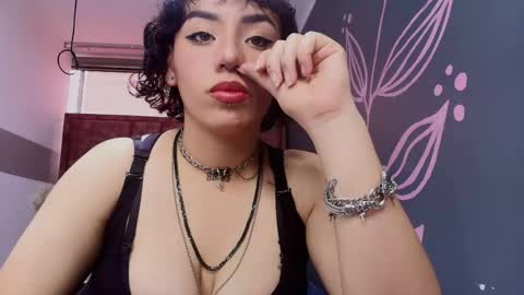 KIARA FOX online show from June 2, 8:21 pm