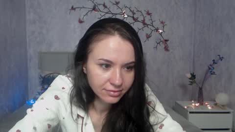 Kara online show from February 20, 8:09 pm