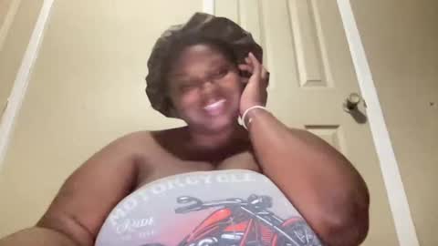 KiaraSugars online show from November 6, 2:06 am