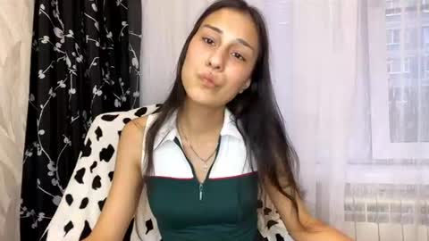 Mary online show from July 17, 3:16 pm