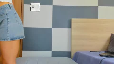 KIERA 31 online show from October 2, 5:01 am