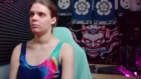 Kiki online show from February 4, 10:40 am