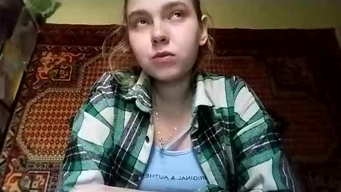 kikibang_ online show from October 31, 8:18 am