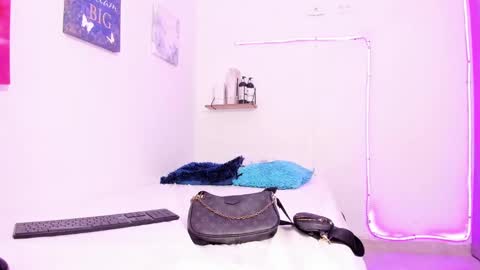 kim online show from January 15, 7:44 pm