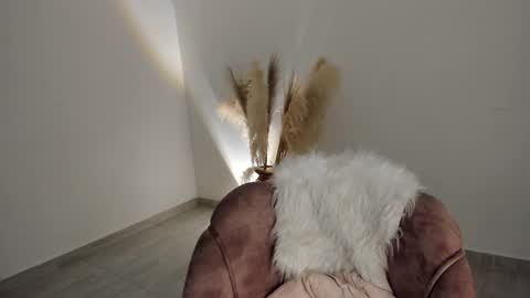 Kim Murphy online show from September 16, 1:08 pm