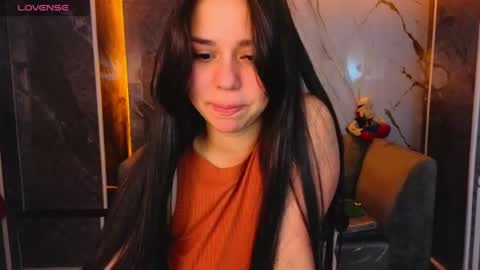 kim_perry_b online show from July 18, 2:59 am