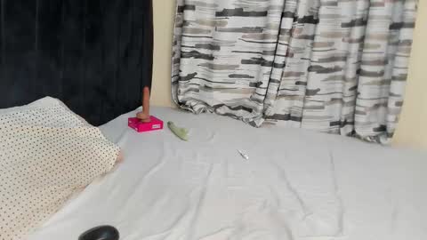 kimberly_blaze online show from January 31, 7:11 pm