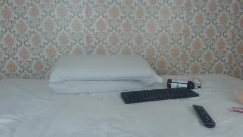 Kimberly online show from February 9, 11:04 pm