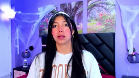 Kimberly Villalobos online show from October 21, 11:36 am