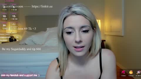 Wolfs Girl online show from November 13, 6:18 pm