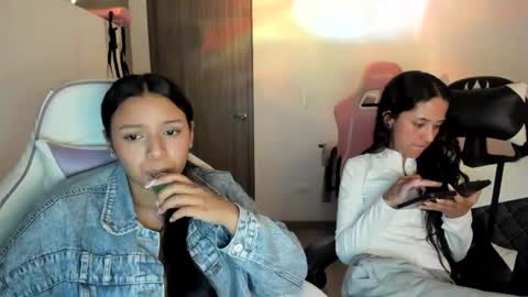 kimmi online show from September 24, 11:37 pm