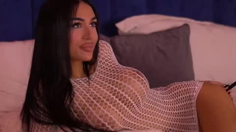 Kim online show from October 3, 2:44 pm