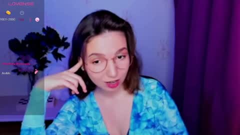 Hazel online show from April 18, 7:58 pm