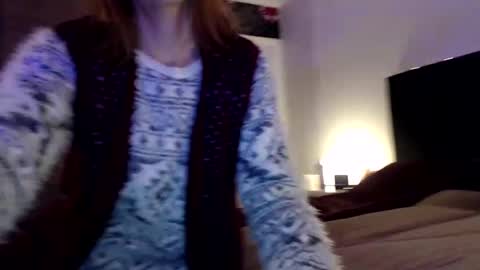 sexysexyhotwetpinkredpussy online show from February 2, 4:43 pm