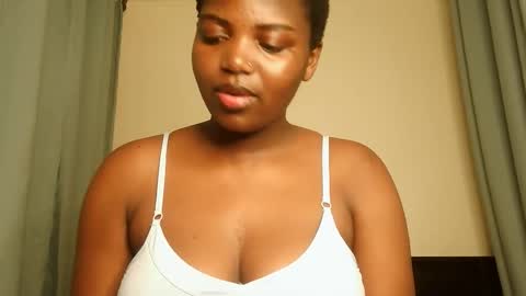 Lola online show from September 16, 5:10 pm