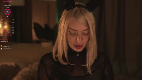 kinkylina_ online show from January 24, 11:48 am