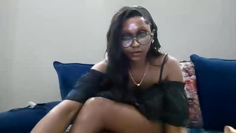 kinkymnila online show from April 14, 7:14 pm