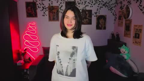 Kira VanKick online show from October 28, 5:08 pm