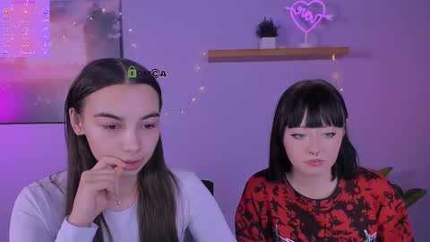 kira_light__ online show from December 18, 8:02 pm