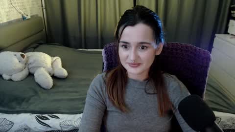 Kira  follow me  online show from December 19, 10:32 pm