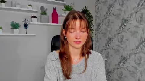 KIRA online show from June 3, 5:52 am