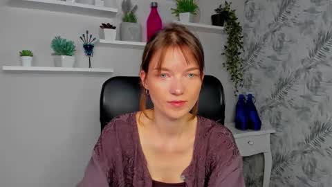 KIRA online show from June 2, 5:52 am