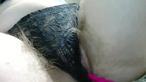 KiraGoldens online show from November 25, 10:28 am