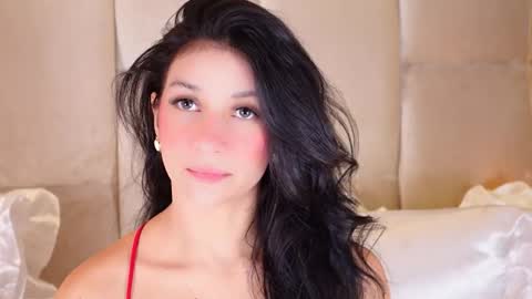 kira online show from October 8, 1:43 am