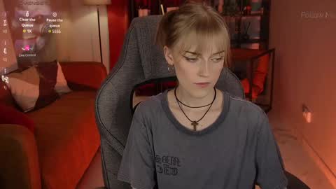 Kira online show from May 13, 6:02 pm
