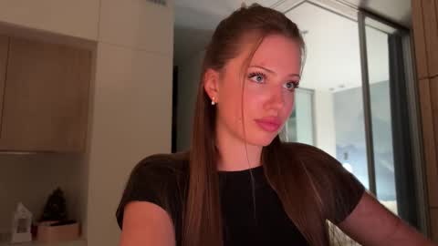 Kira online show from February 18, 5:56 pm