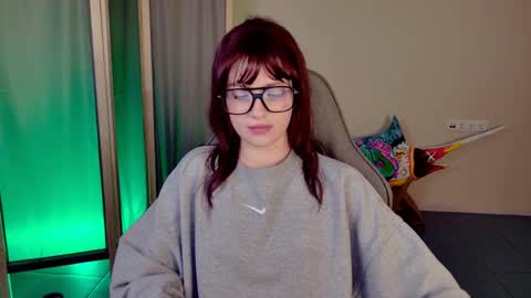 kiravair online show from April 8, 5:48 pm