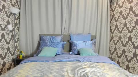 Kira online show from September 25, 8:06 pm