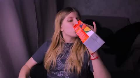 Kira online show from January 23, 9:50 pm