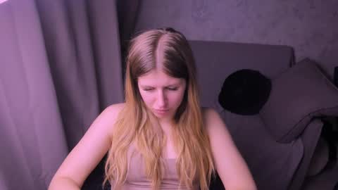 Kira online show from February 6, 7:29 pm