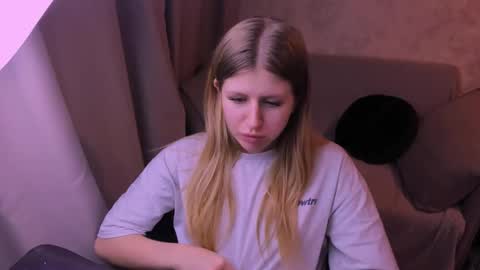 Kira online show from February 1, 9:40 pm