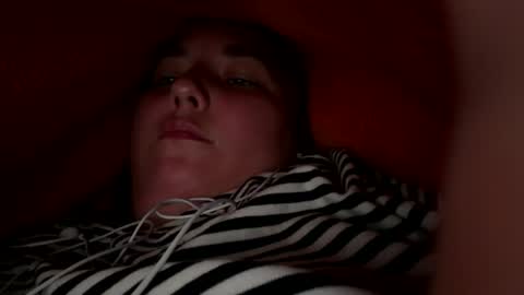 kiss_me_slow18 online show from August 1, 9:55 am