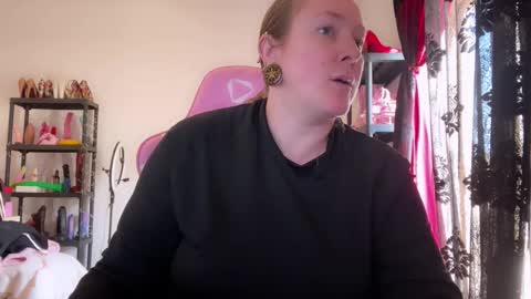 kissica online show from February 6, 11:24 am