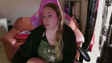 kissica online show from February 12, 12:33 pm