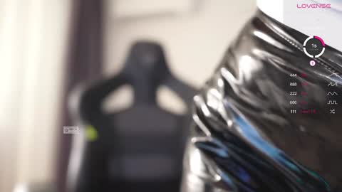 kissing33 online show from October 5, 10:04 pm