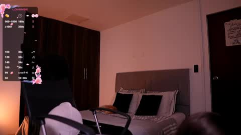    online show from February 10, 1:03 am