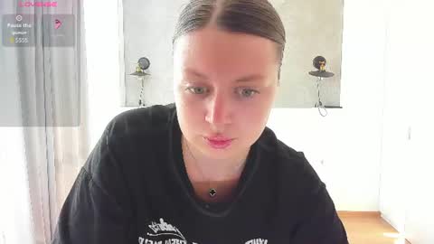 kitkatvel online show from June 24, 5:39 am