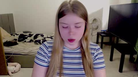 Jennyblonde and Emmabrunette online show from October 13, 1:58 pm