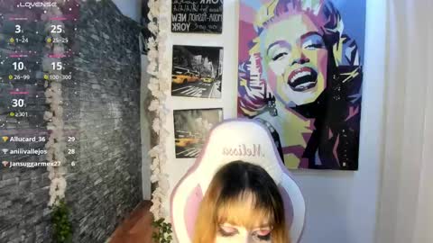  KITTY online show from October 3, 8:58 pm