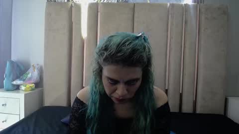 Kitty online show from November 19, 8:31 pm